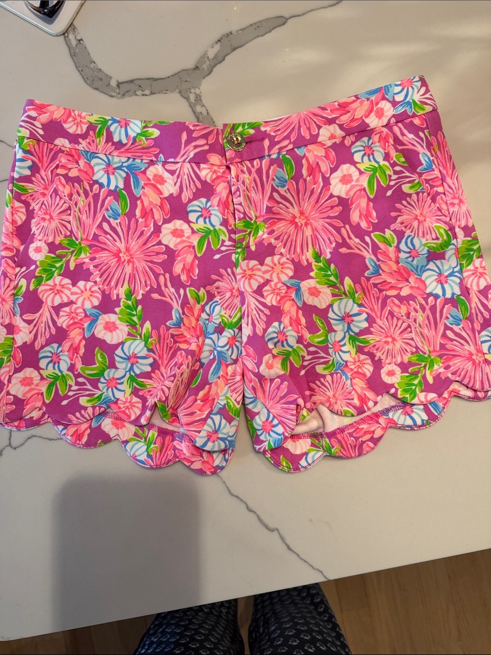 Lilly Pulitzer buttercup knit shorts in Pink Floral Scallop Hem(Moms the word)